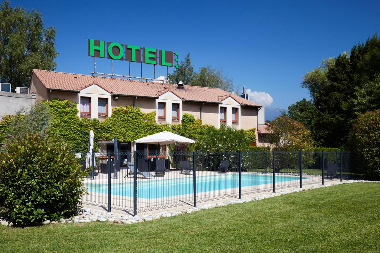 Logis Des Trois Massifs Hotel Claix  ภายนอก รูปภาพ