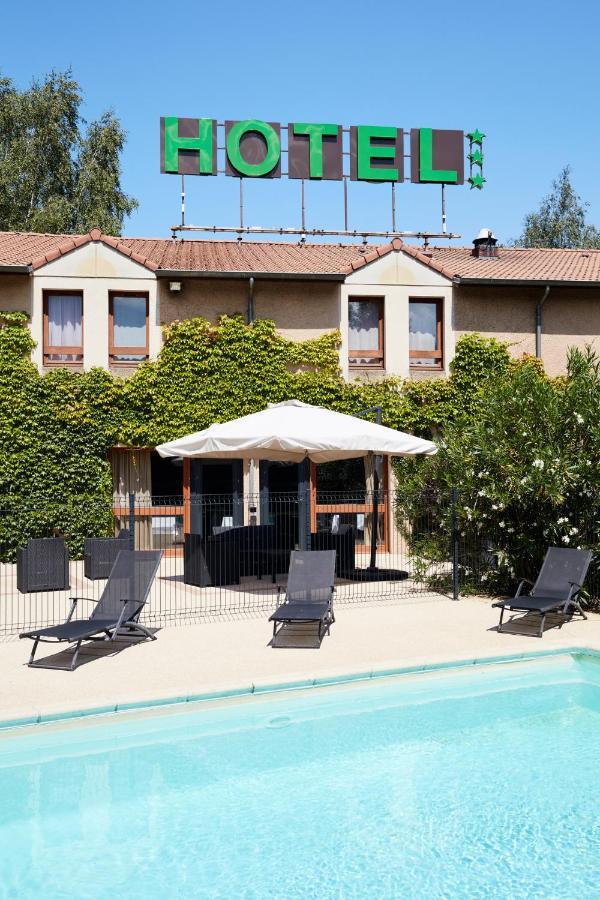 Logis Des Trois Massifs Hotel Claix  ภายนอก รูปภาพ