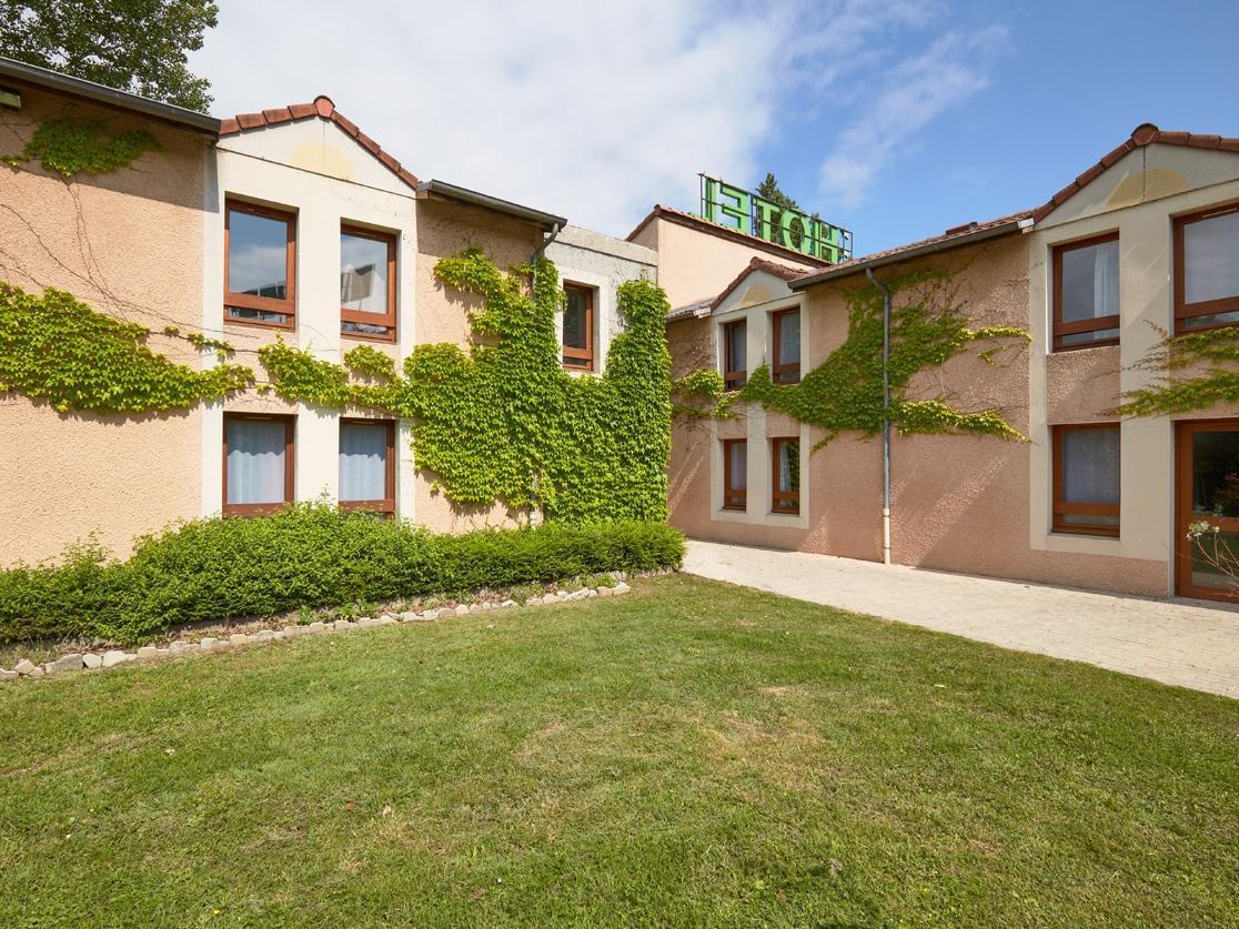 Logis Des Trois Massifs Hotel Claix  ภายนอก รูปภาพ